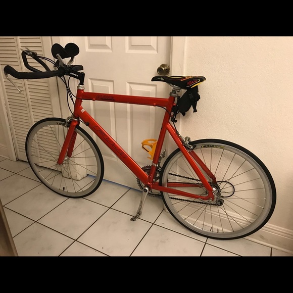 Bike - Picture 4 of 7